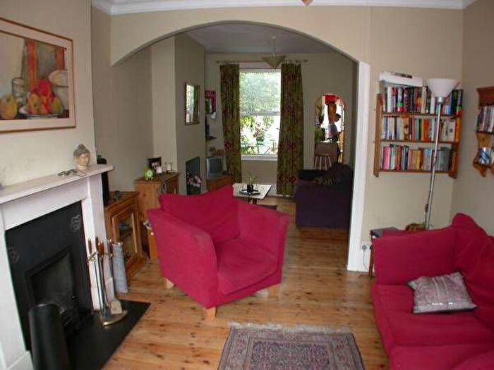 2 Bedroom Flat To Rent In Olinda Road, Stamford Hill, N16