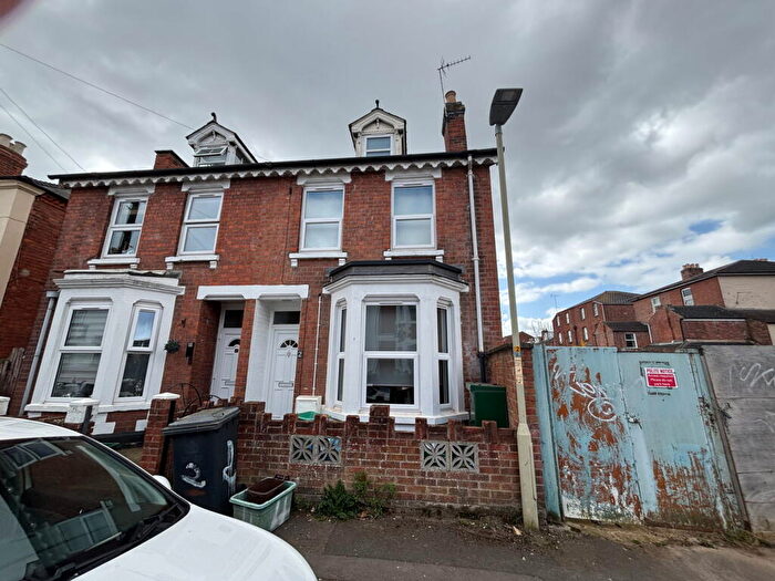 5 Bedroom End Of Terrace House To Rent In Archibald Street, Gloucester, GL1