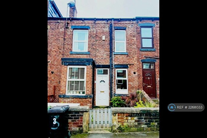 2 Bedroom Terraced House To Rent In Cobden Grove, Leeds, LS12