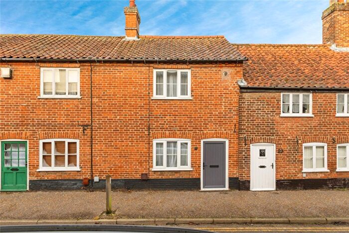 2 Bedroom Terraced House For Sale In Pople Street, Wymondham, Norfolk, NR18
