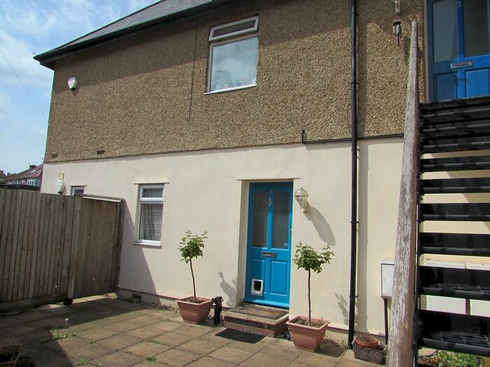 2 Bedroom Maisonette To Rent In Westmead Road, Sutton, SM1