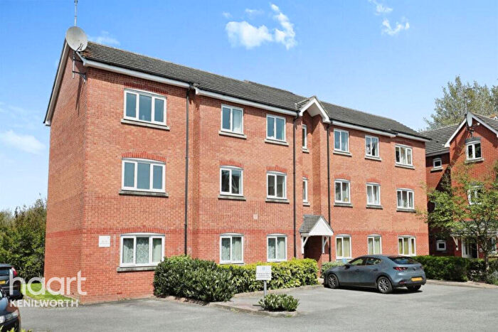 2 Bedroom Apartment For Sale In Harbourne Close, Kenilworth, CV8