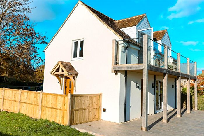 1 Bedroom Apartment To Rent In Dinton, Aylesbury, Buckinghamshire, HP17