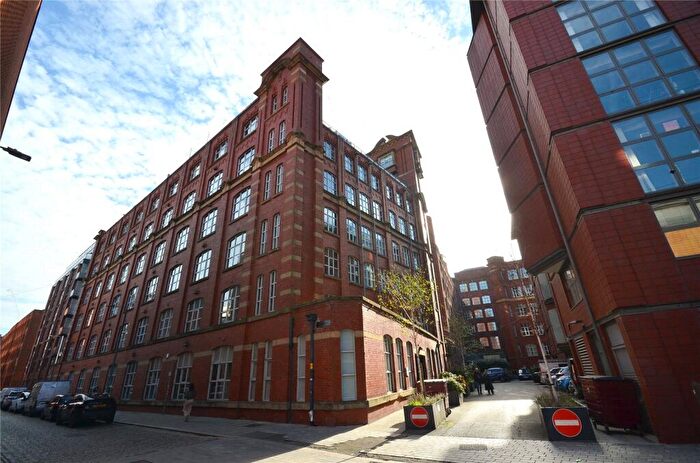 2 Bedroom Apartment To Rent In Cotton Street, Manchester, Greater Manchester, M4