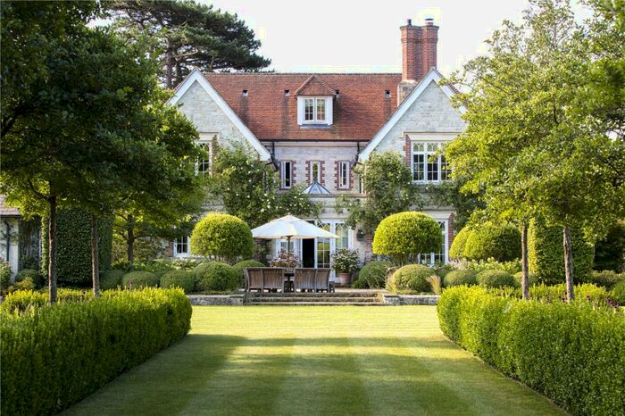 6 Bedroom Detached House For Sale In Empshott Green, Empshott, Liss, Hampshire, GU33