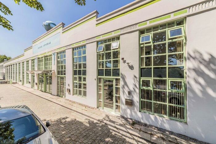 2 Bedroom Property To Rent In Chertsey Road, St Margarets, Twickenham TW1