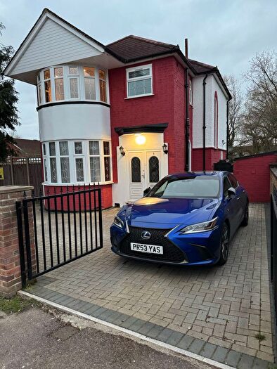 3 Bedroom Detached House To Rent In Parkfield Crescent, Harrow, Greater London, HA2