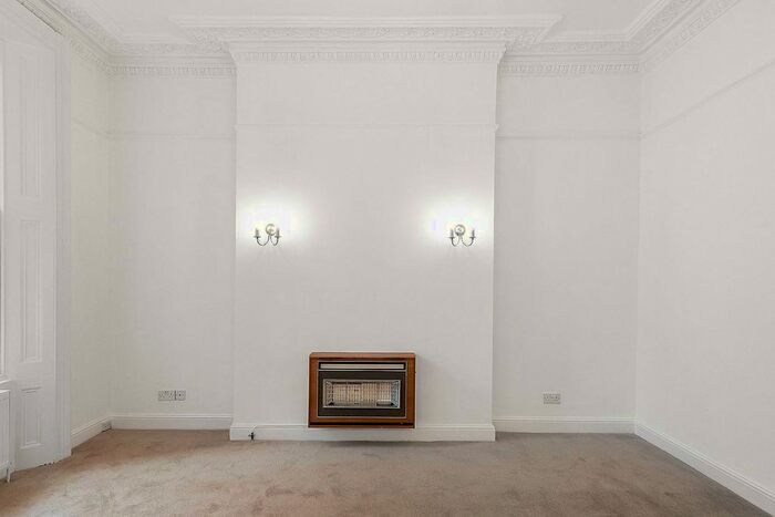 Studio To Rent In Colville Road, Notting Hill, London, W11