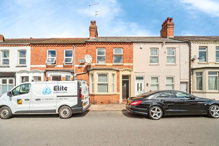 3 Bedroom Terraced House For Sale In St. Davids Road, Northampton, Northamptonshire, NN2
