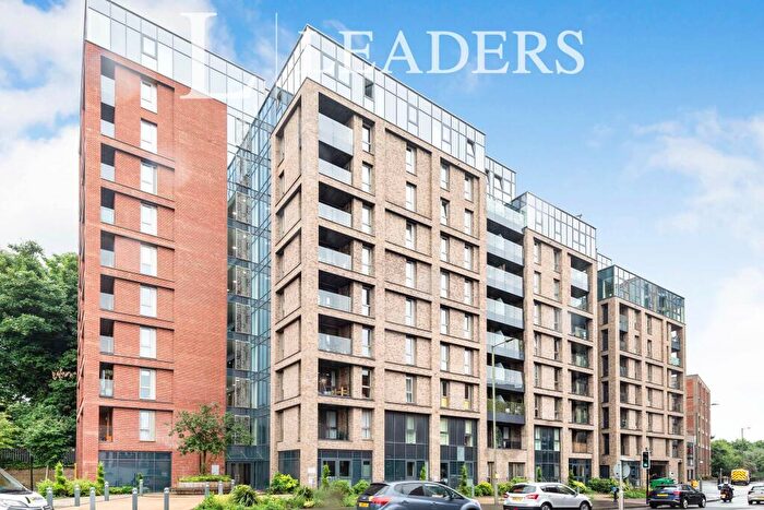 2 Bedroom Flat To Rent In Marketfield Way, Redhill, RH1
