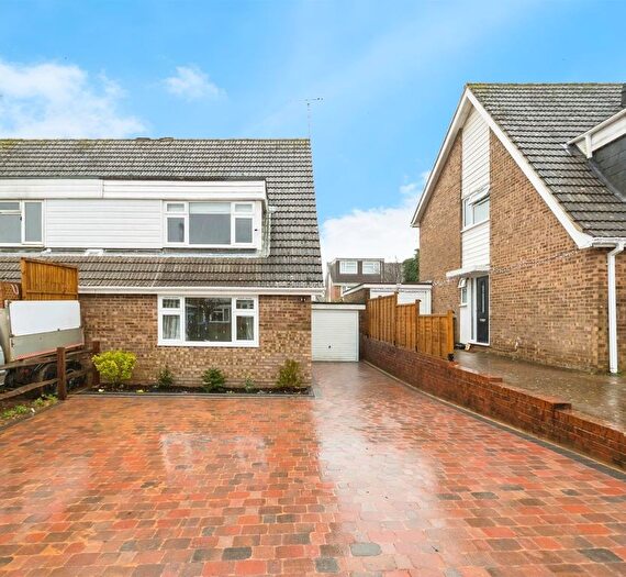 3 Bedroom Bungalow For Sale In Alder Close, Crawley Down, Crawley, RH10