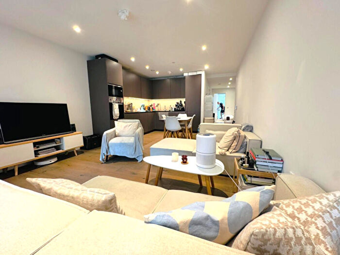 2 Bedroom Apartment To Rent In Weymouth Building, Deacon Street, London, SE17