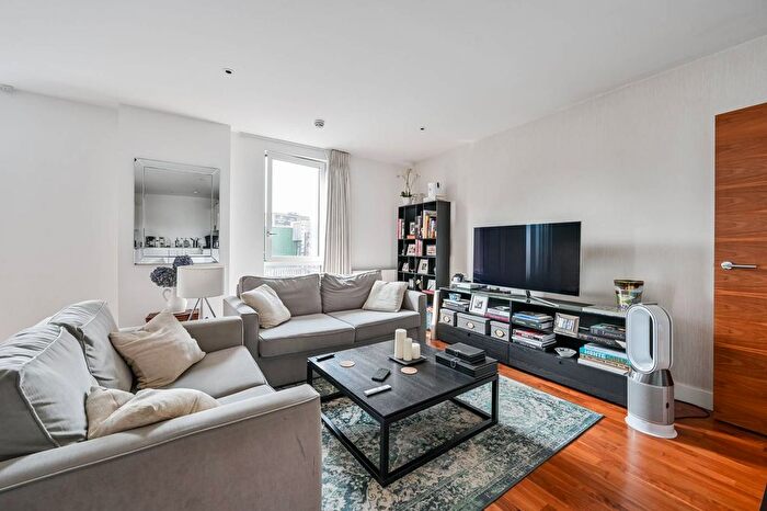 1 Bedroom Flat To Rent In Norman Road, Greenwich, London, SE10