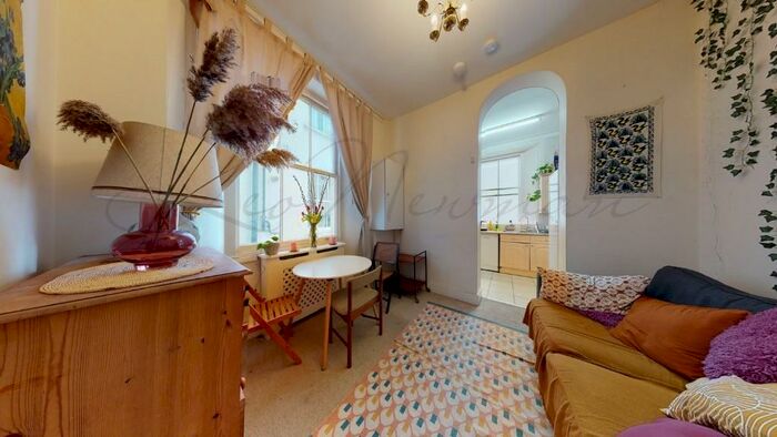 4 Bedroom Flat To Rent In Transept Street, London, NW1