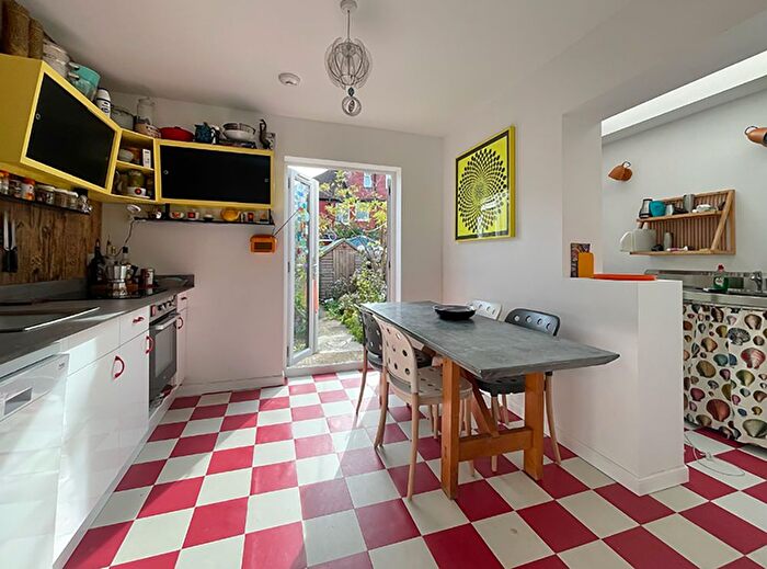 3 Bedroom Terraced House For Sale In Rosebery Avenue, London, N17