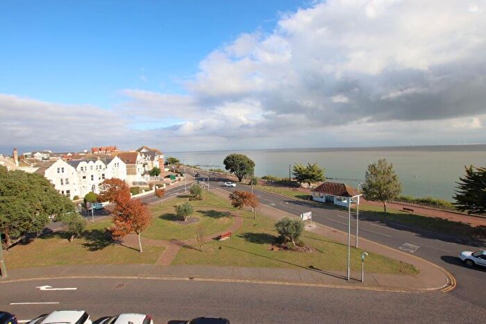 2 Bedroom Flat For Sale In Mansfield Towers, Marine Parade East, CO15