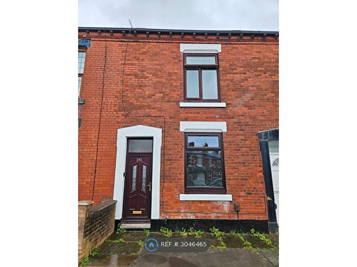 2 Bedroom Terraced House To Rent In Fields New Road, Oldham, OL9