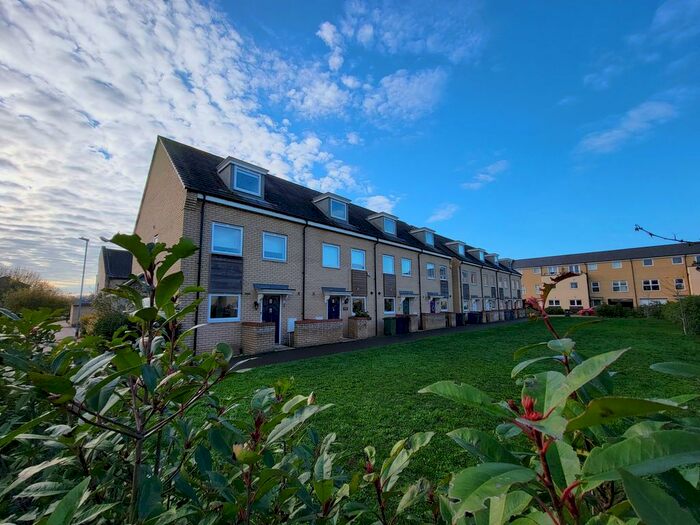 3 Bedroom Terraced House To Rent In Cranesbill Close, Cambridge, Cambridgeshire, CB4