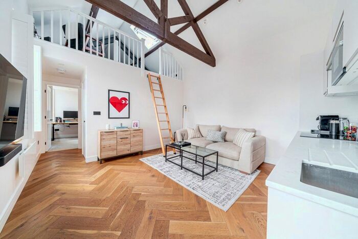 1 Bedroom Flat To Rent In Kingsley Court, Church Street, Hampton, TW12