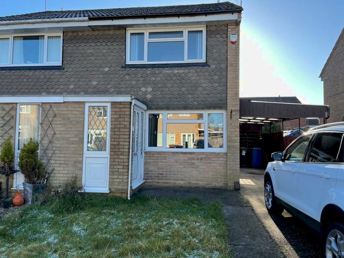 2 Bedroom Semi-Detached House To Rent In Dresden Close, Mickleover, DE3