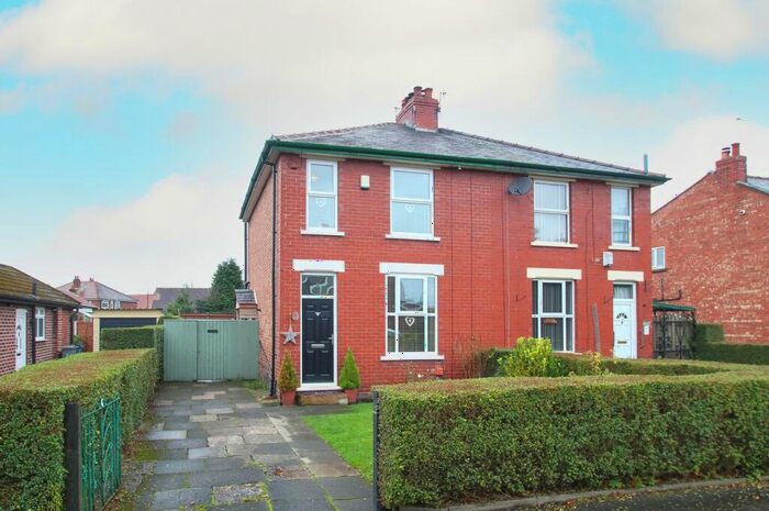 3 Bedroom Semi-Detached House To Rent In Chapel Lane, Partington, Manchester, M31