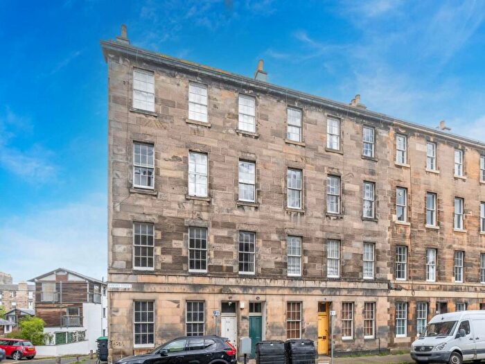 1 Bedroom Flat To Rent In Barony Street, Edinburgh, EH3