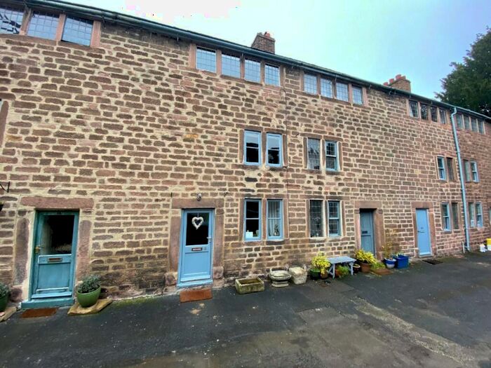 2 Bedroom Cottage To Rent In North Street, Cromford, DE4