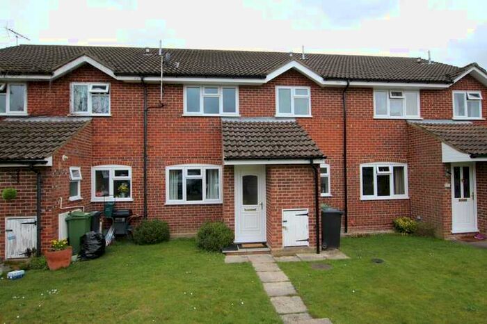 2 Bedroom Terraced House To Rent In Lightwater, GU18