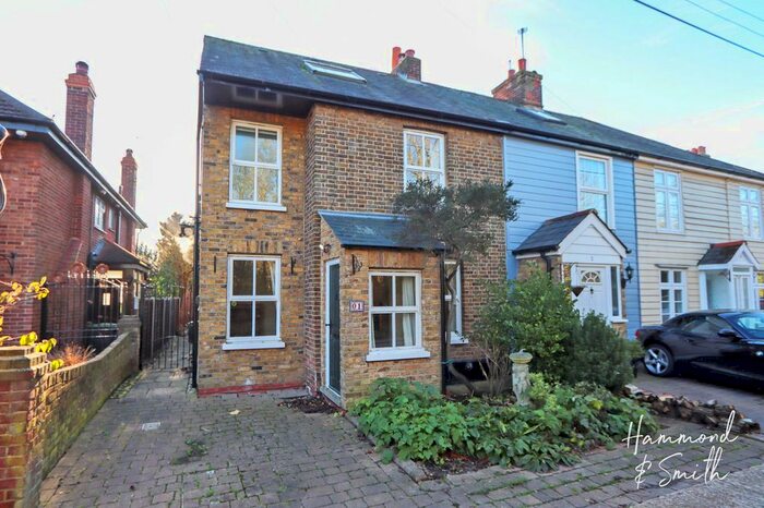 4 Bedroom End Of Terrace House To Rent In Carpenters Arms Lane, Thornwood, CM16
