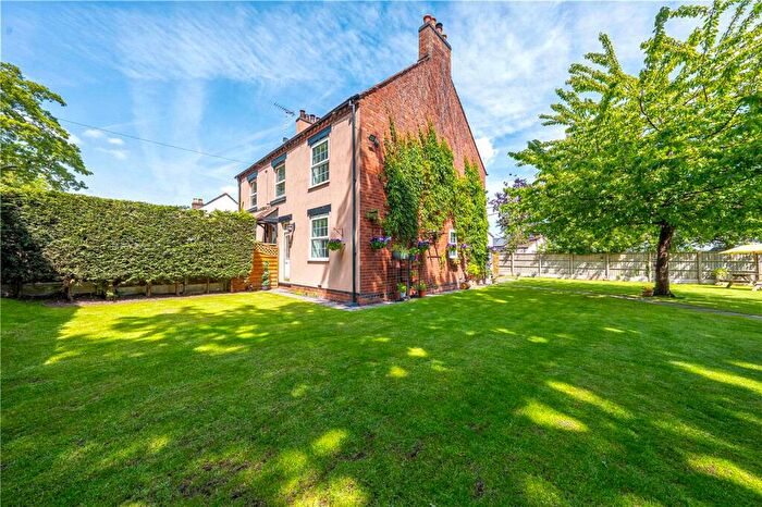 3 Bedroom Semi-Detached House For Sale In Plantation Lane, Hopwas, Tamworth, Staffordshire, B78