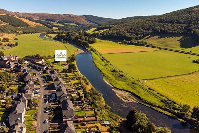 3 Bedroom Flat For Sale In Tweedholm Avenue East, Walkerburn, EH43