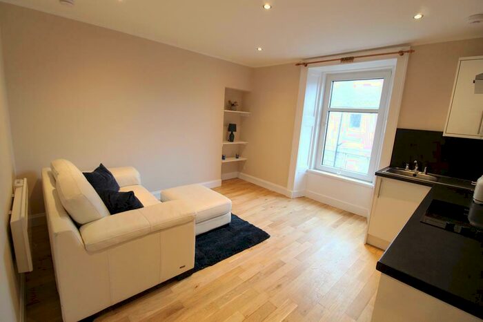 1 Bedroom Flat To Rent In Charles Street, First Floor, AB25