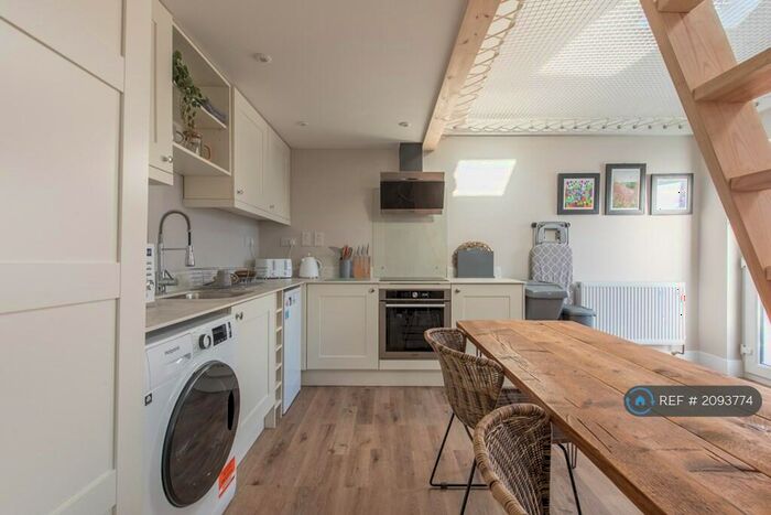 Studio To Rent In Southmead Road, Westbury-On-Trym, Bristol, BS10