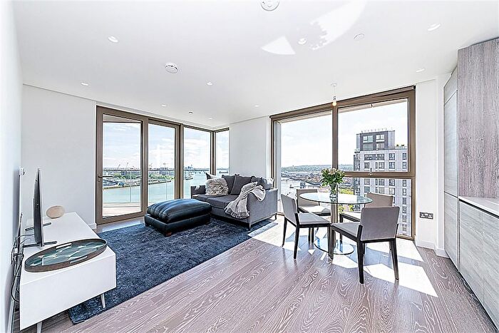 1 Bedroom Flat To Rent In The Lighterman, Pilot Walk, Lower Riverside, Greenwich Peninsula, SE10
