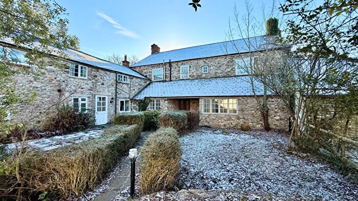 6 Bedroom Farmhouse For Sale In Farm House, Snodwell Farm Post Lane, Honiton, Devon, EX14