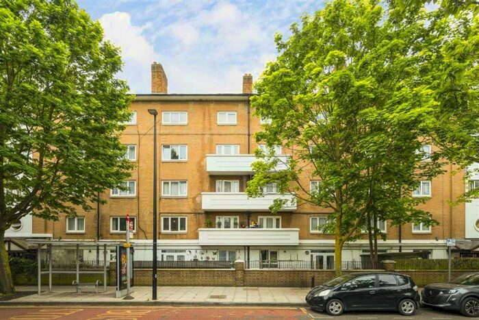 1 Bedroom Flat To Rent In Globe Road, Shoreditch, E2