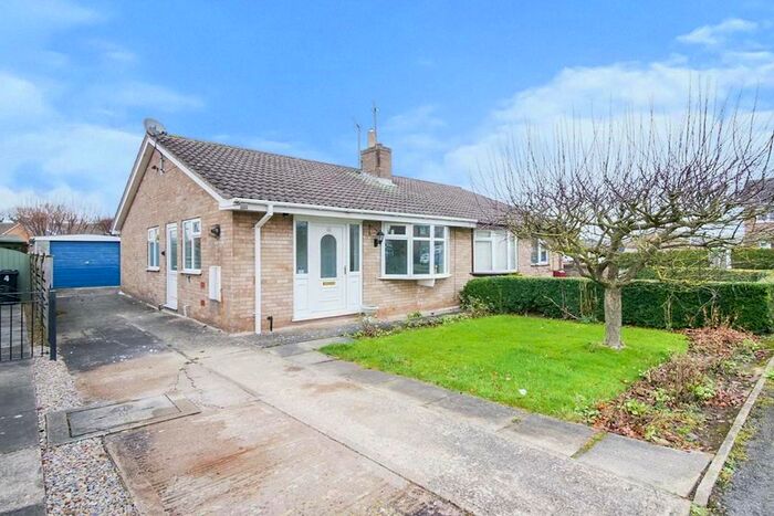 2 Bedroom Bungalow To Rent In Churchfield Drive, Wigginton, York YO32
