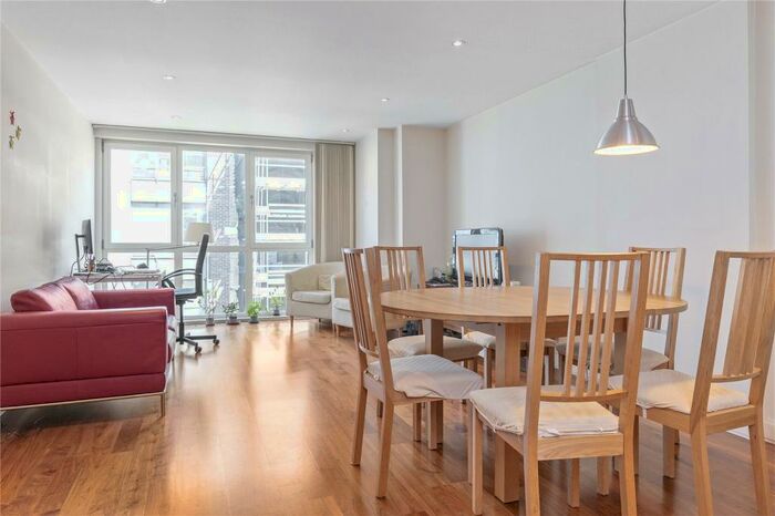2 Bedroom Apartment To Rent In Clerkenwell Road, Clerkenwell, London, EC1M