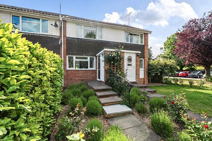 2 Bedroom Maisonette To Rent In Ray Park Avenue, Maidenhead, SL6