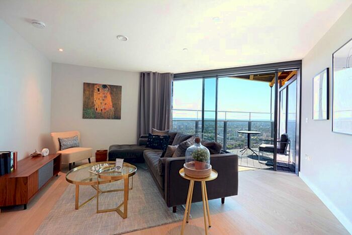 2 Bedroom Flat To Rent In Churchyard Row, Elephant And Castle, London, SE11