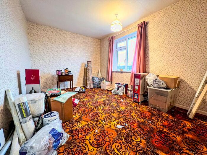 2 Bedroom Semi-Detached House For Sale In Buckland Road, Taunton, TA2