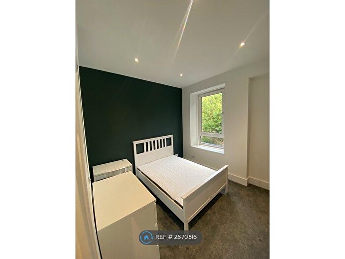 4 Bedroom Flat To Rent In Elmfield Avenue, Aberdeen, AB24