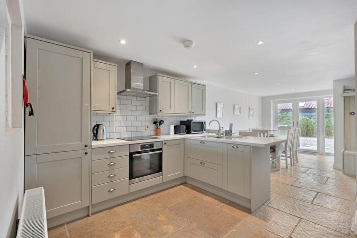 3 Bedroom Semi-Detached House For Sale In Chain Free - Sophisticated Simplicity In A Secret Corner Of Holt, NR25