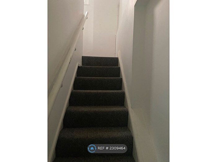 1 Bedroom Flat To Rent In Stanley Road, Bootle, L20