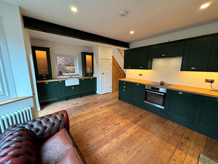 3 Bedroom Semi Detached House To Rent In Blakeland Rd, B44