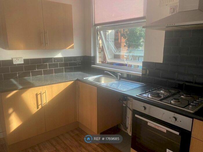 1 Bedroom Flat To Rent In Kremlin Drive, Liverpool, L13