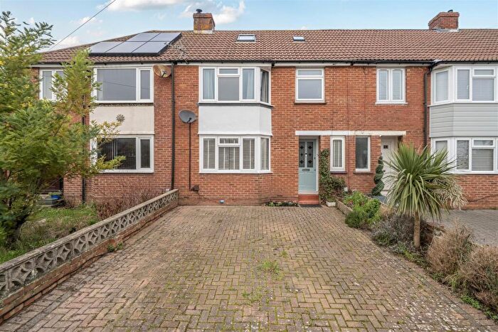 3 Bedroom Terraced House For Sale In Jubilee Avenue, Portchester Borders, PO6