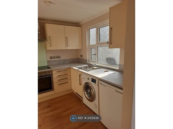 Studio To Rent In Alperton, Wembley, HA0