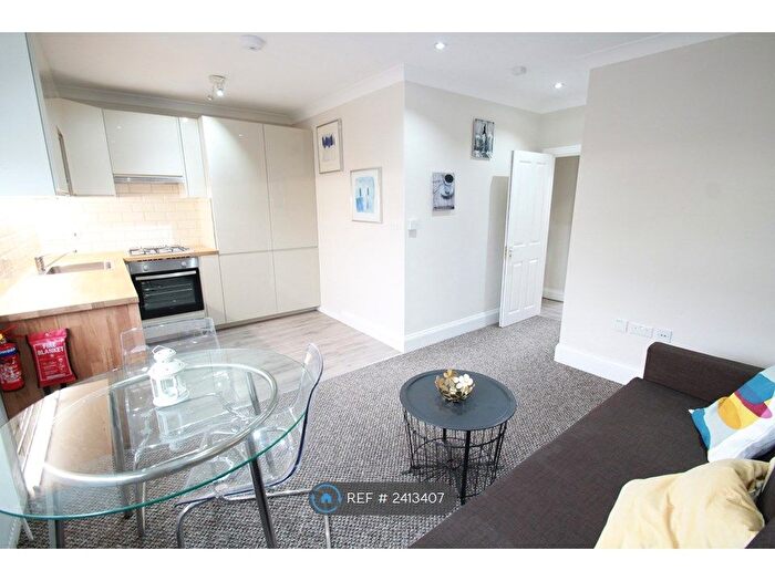 1 Bedroom Flat To Rent In Deans Lane, Mill Hill, HA8