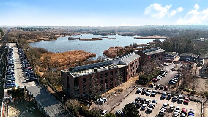 1 Bedroom Flat To Rent In Roop House Waterfront, Fleet, GU51